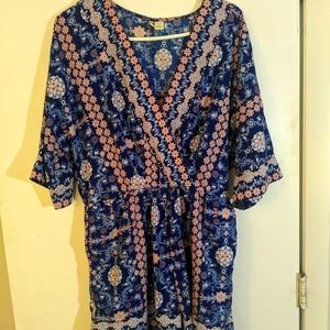 😍BOGO FREE😍 Fun, flattering romper